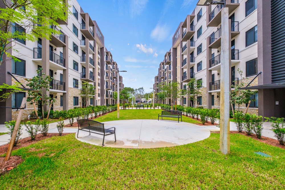 Oak Enclave Image 6