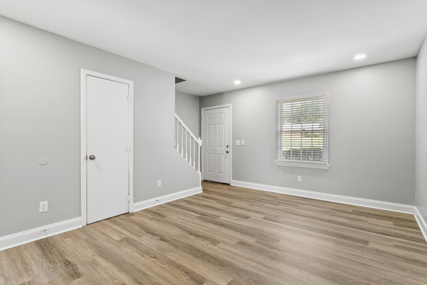 Meadowview Apartments and Townhomes Image 19