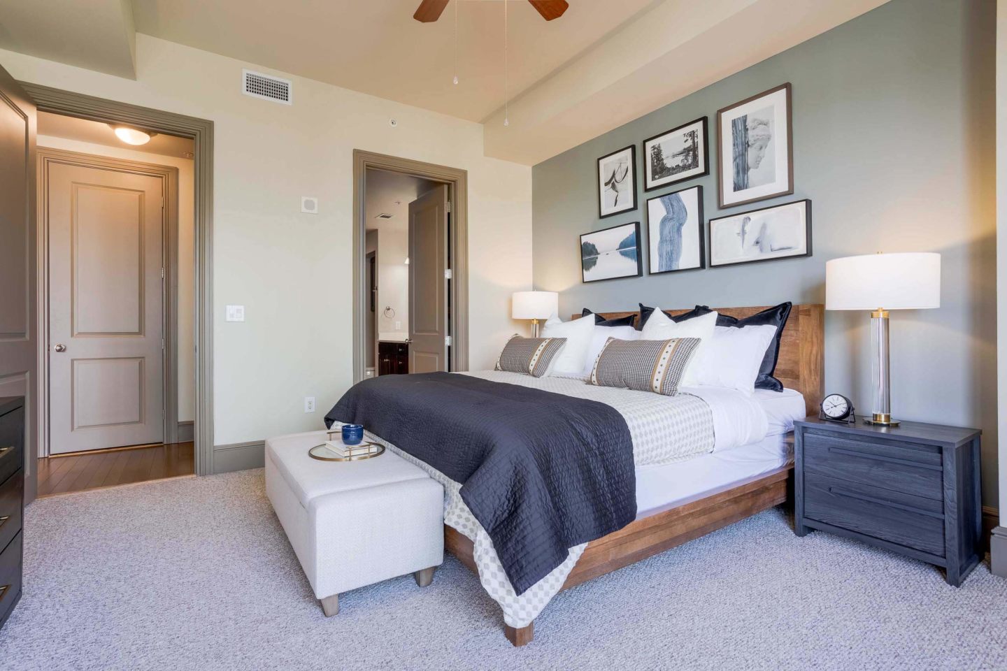 7 Riverway Image 24