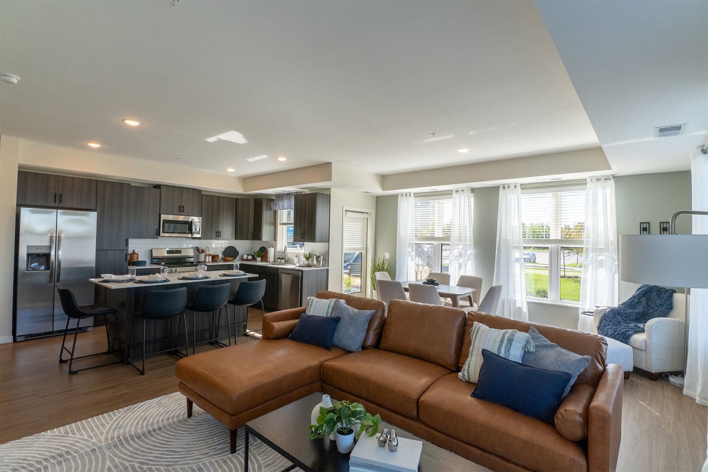The Plaza at Hazeltine Apartments Image 9