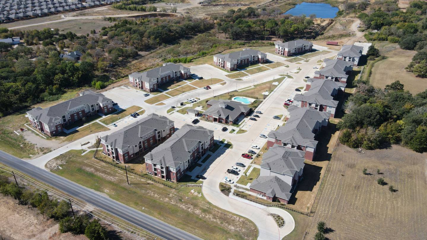 EMLI at Pecan Creek - Affordable Housing Image 12