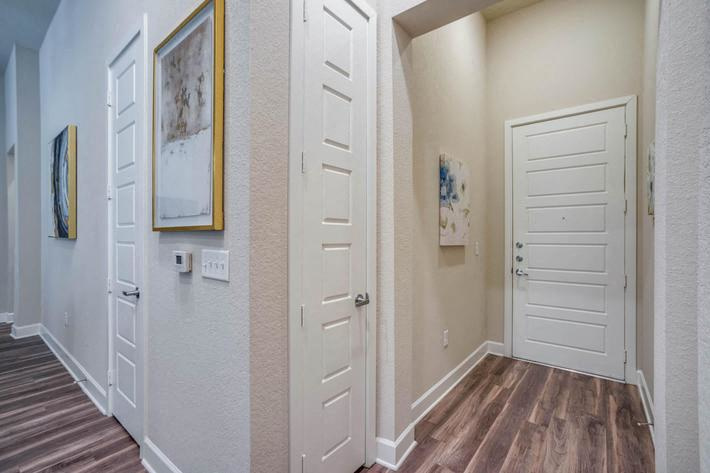 Luxia Craig Ranch Image 9