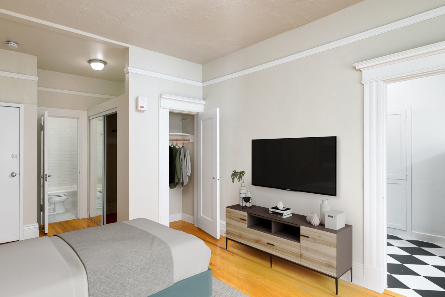 605 Jones Image 2