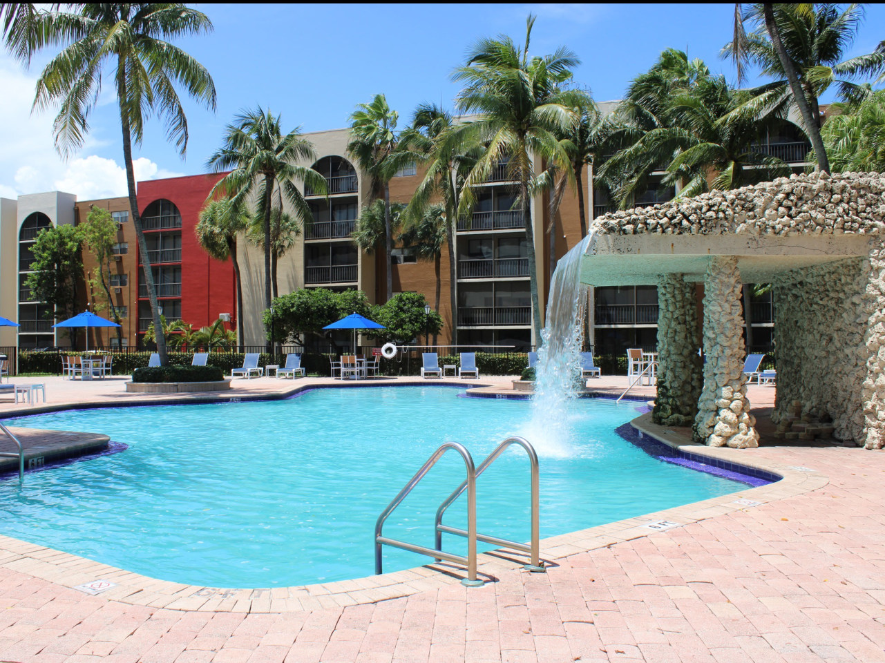 Aventura Harbor Apartments Image 7