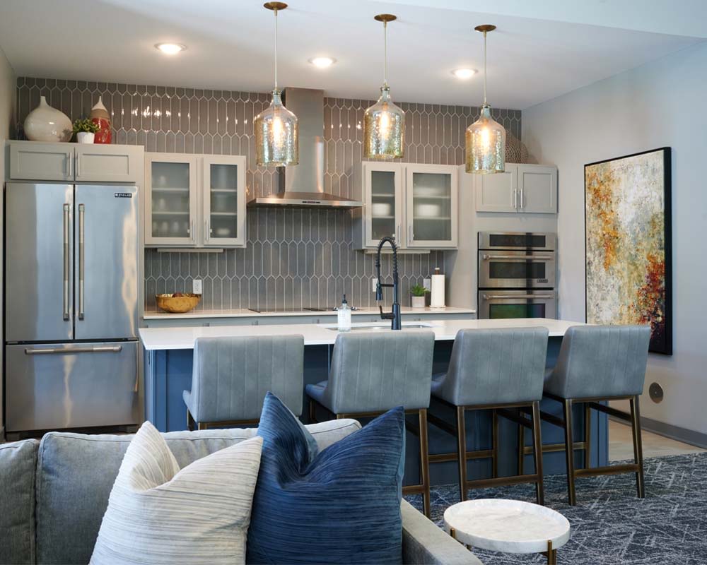 Valley Creek Apartments Image 1