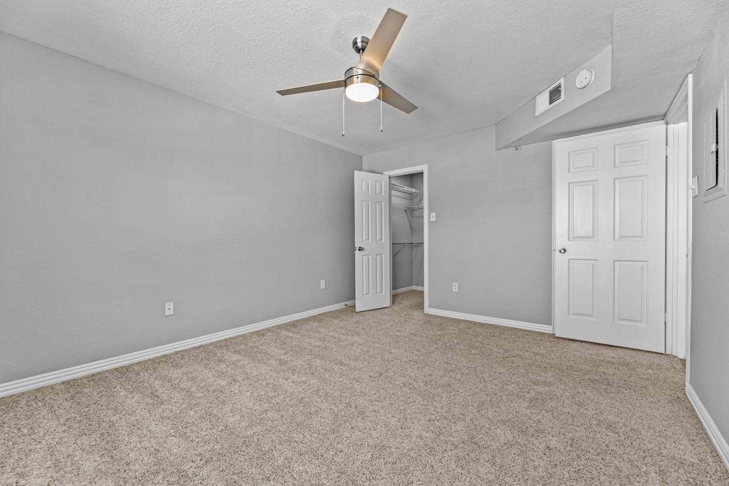29 Fifty Image 45
