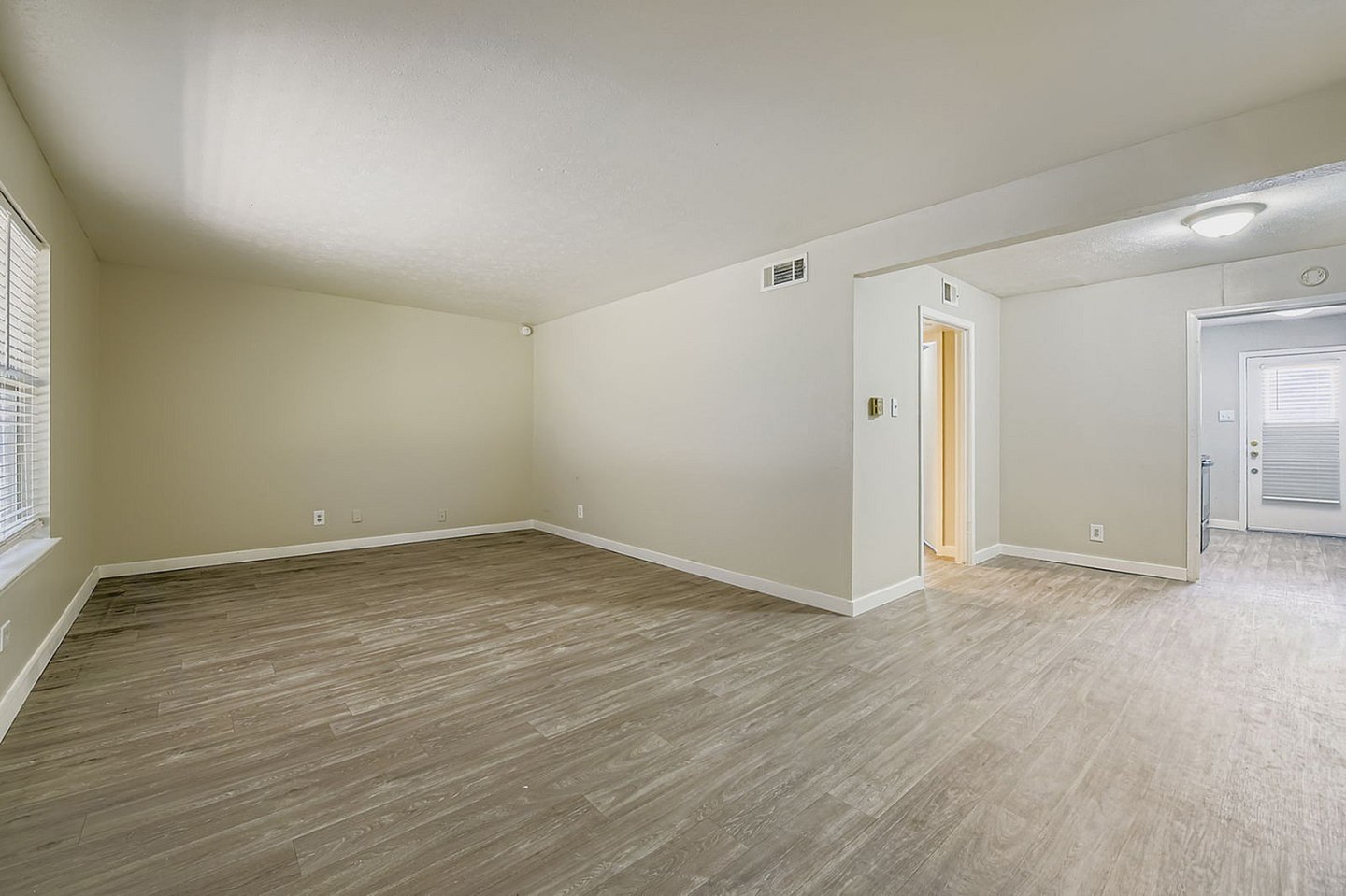 Ridgmar Oaks Image 4