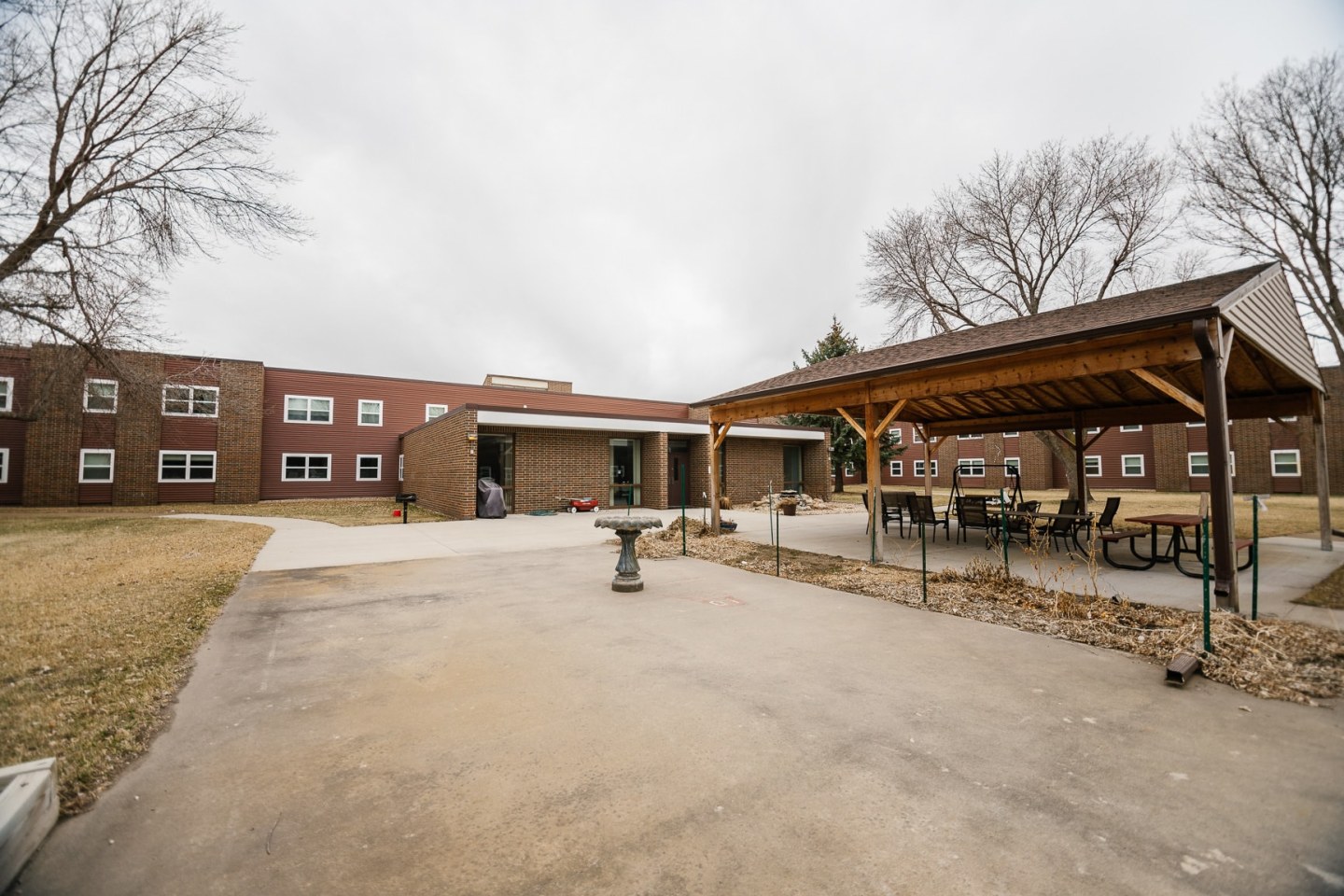 Meadowlawn Plaza Apartments Image 25