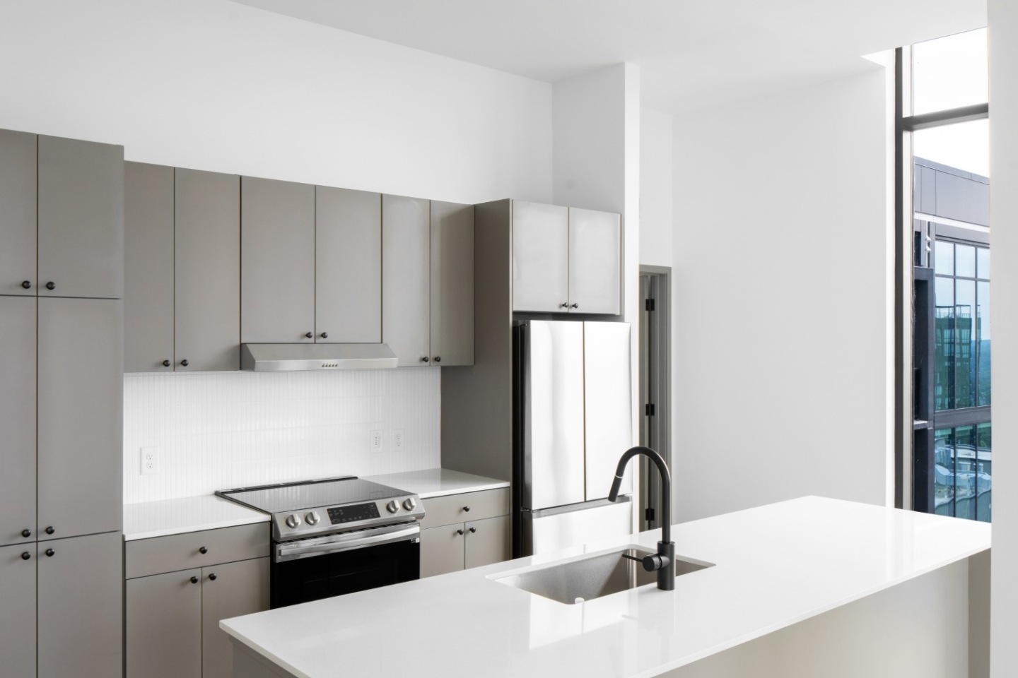 Emmi Midtown Image 18
