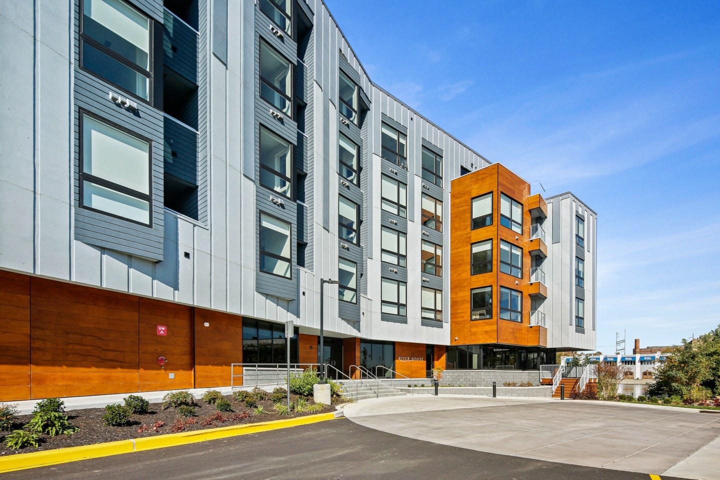 River House Apartments Image 51