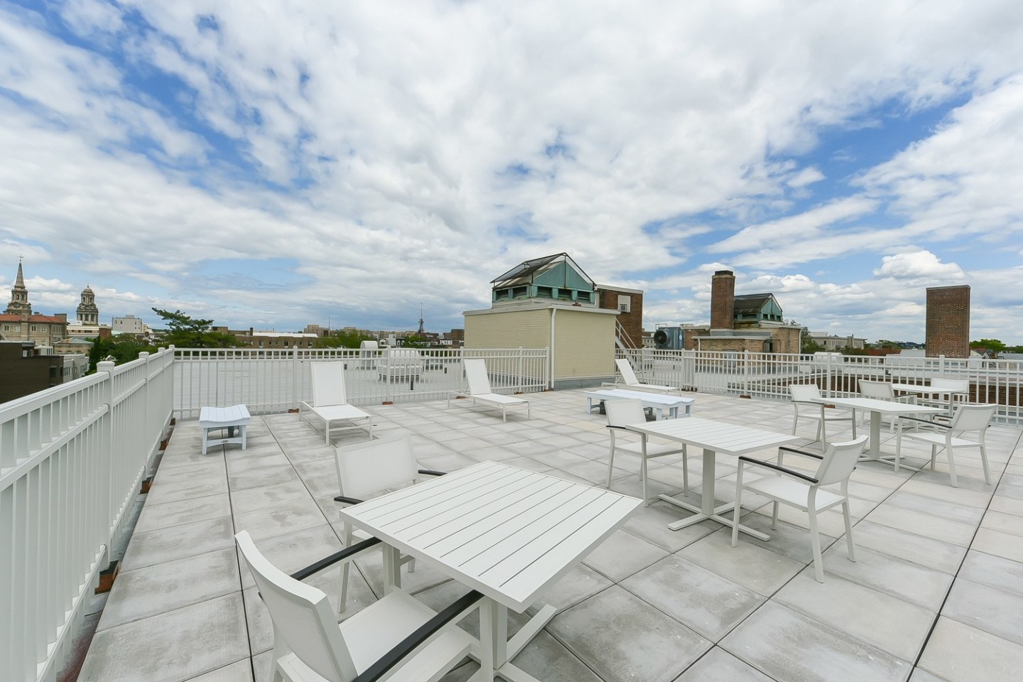Hilltop House Image 12