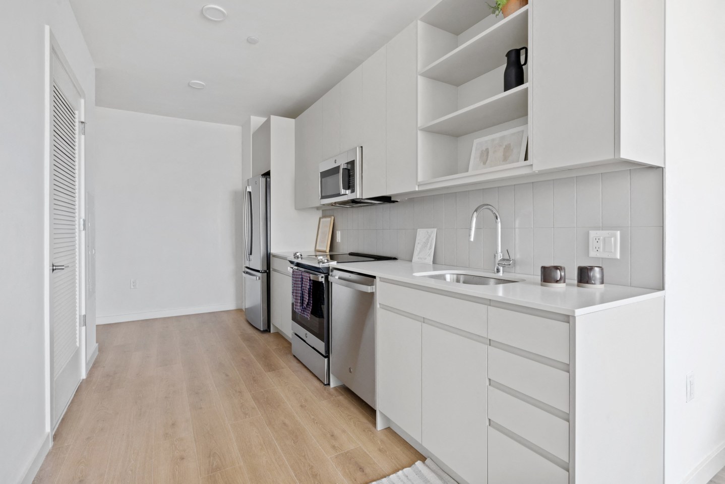 Le Leo Co-Living (Shared Apartment) Image 5