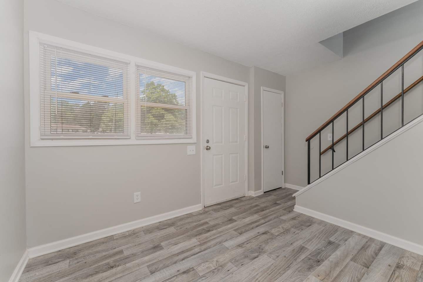 Caswell at Central Avenue Image 8