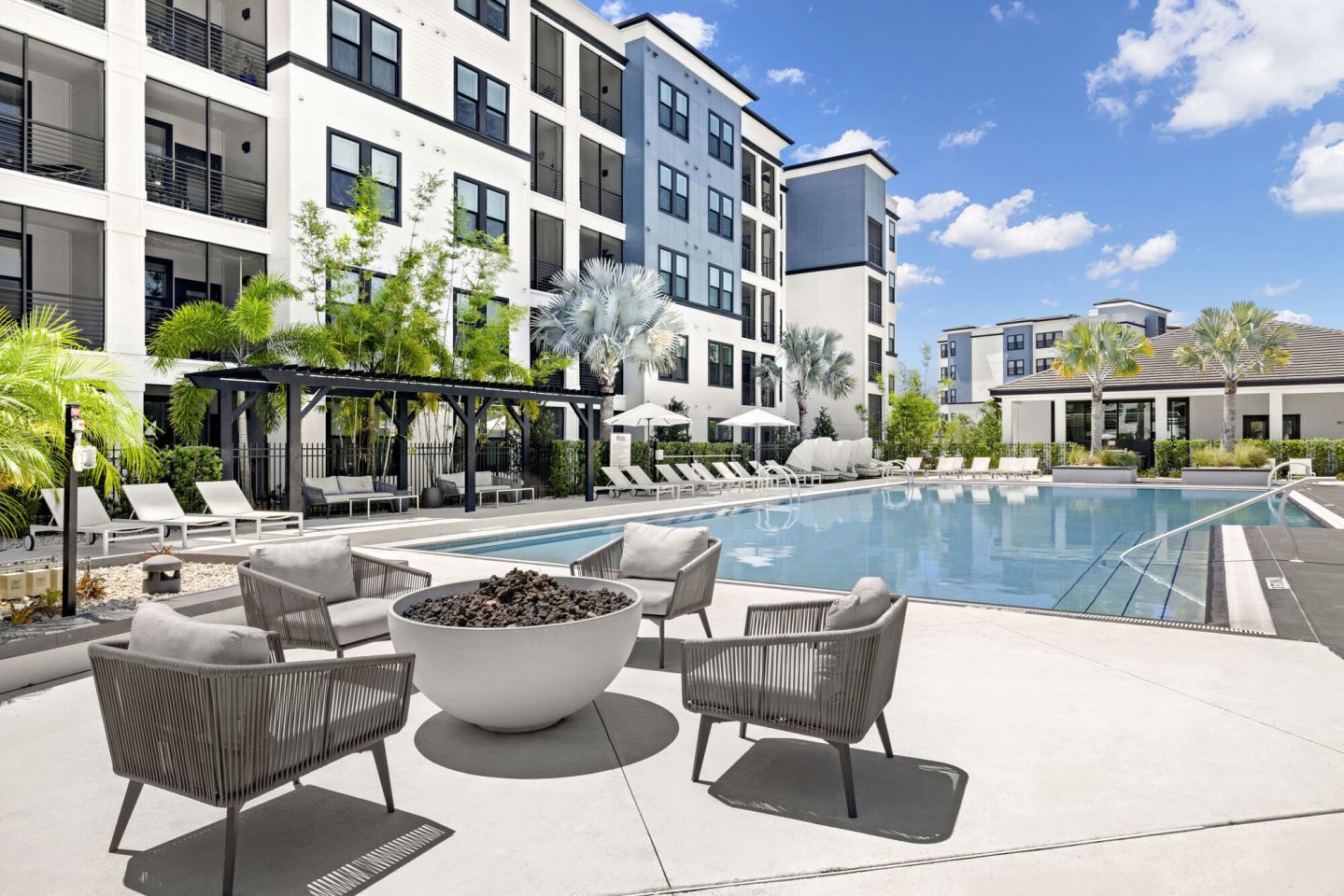 The Pointe on Westshore Image 12