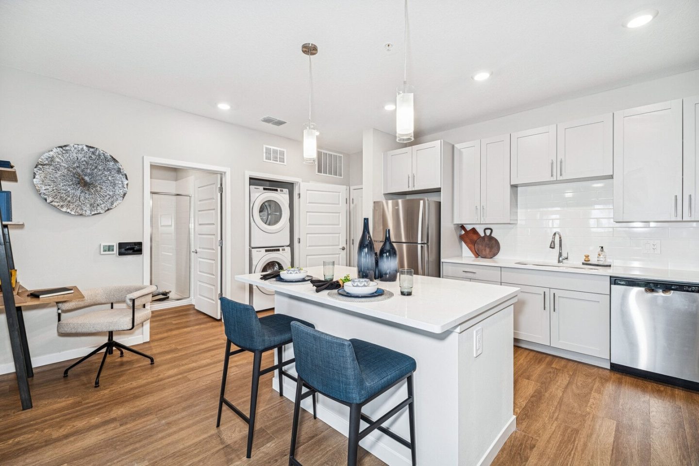 Ascend Nona West Image 25
