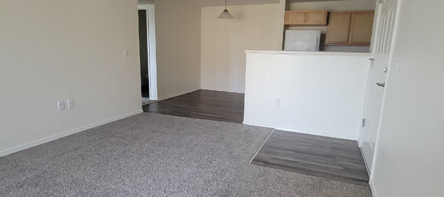 Larkspur Village Apartments Image 14