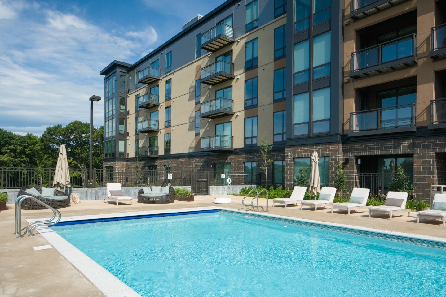 The Island Residences at Carlson Center Image 33