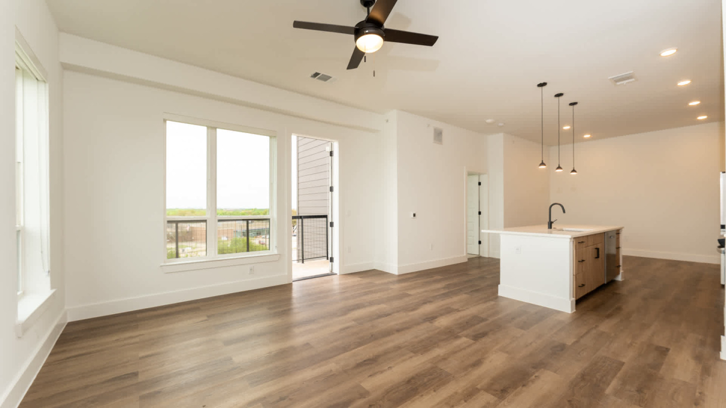 Lyle Apartments Image 19