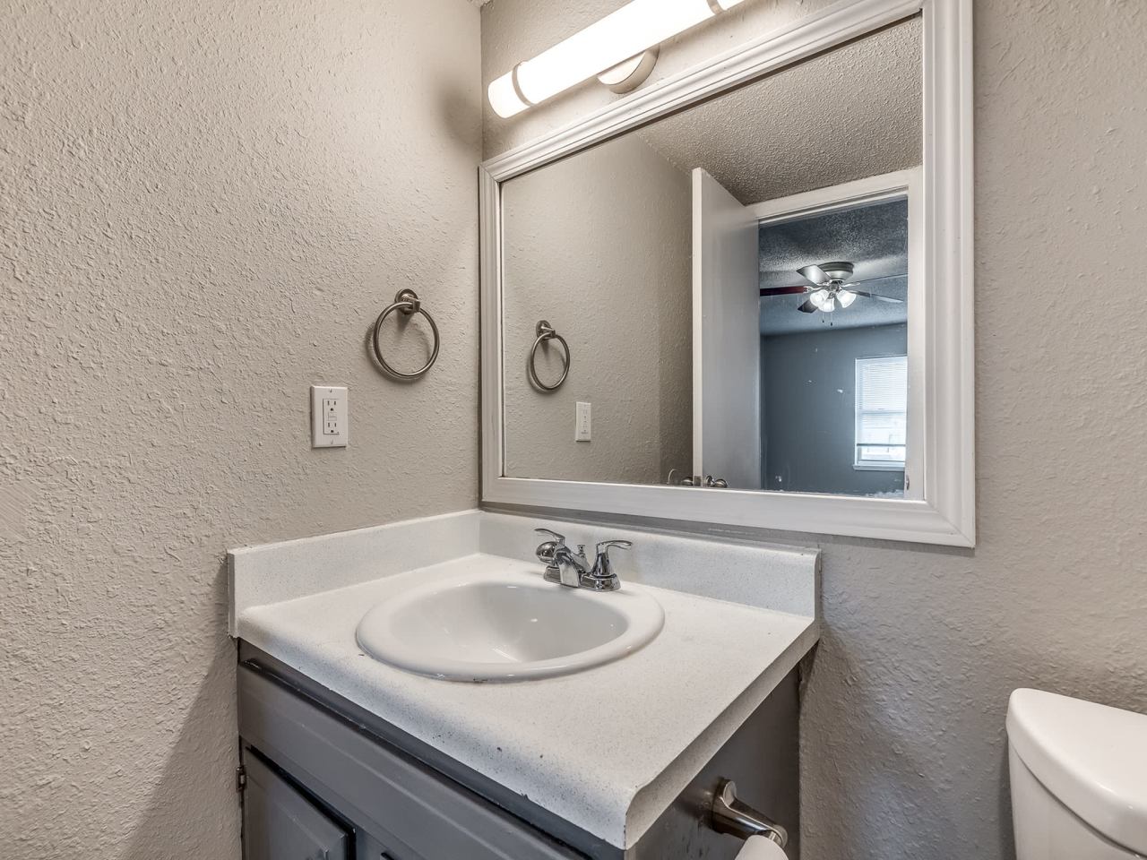 Putnam Apartments Image 13