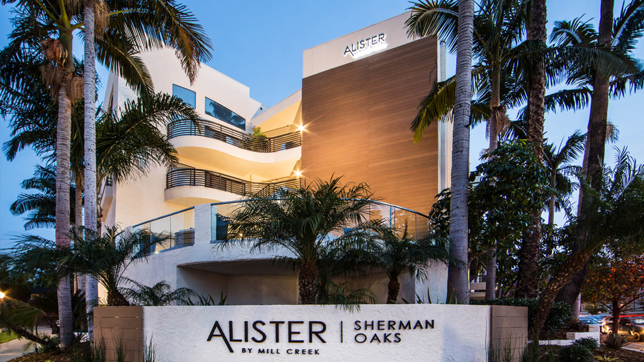 Alister Sherman Oaks Image 12