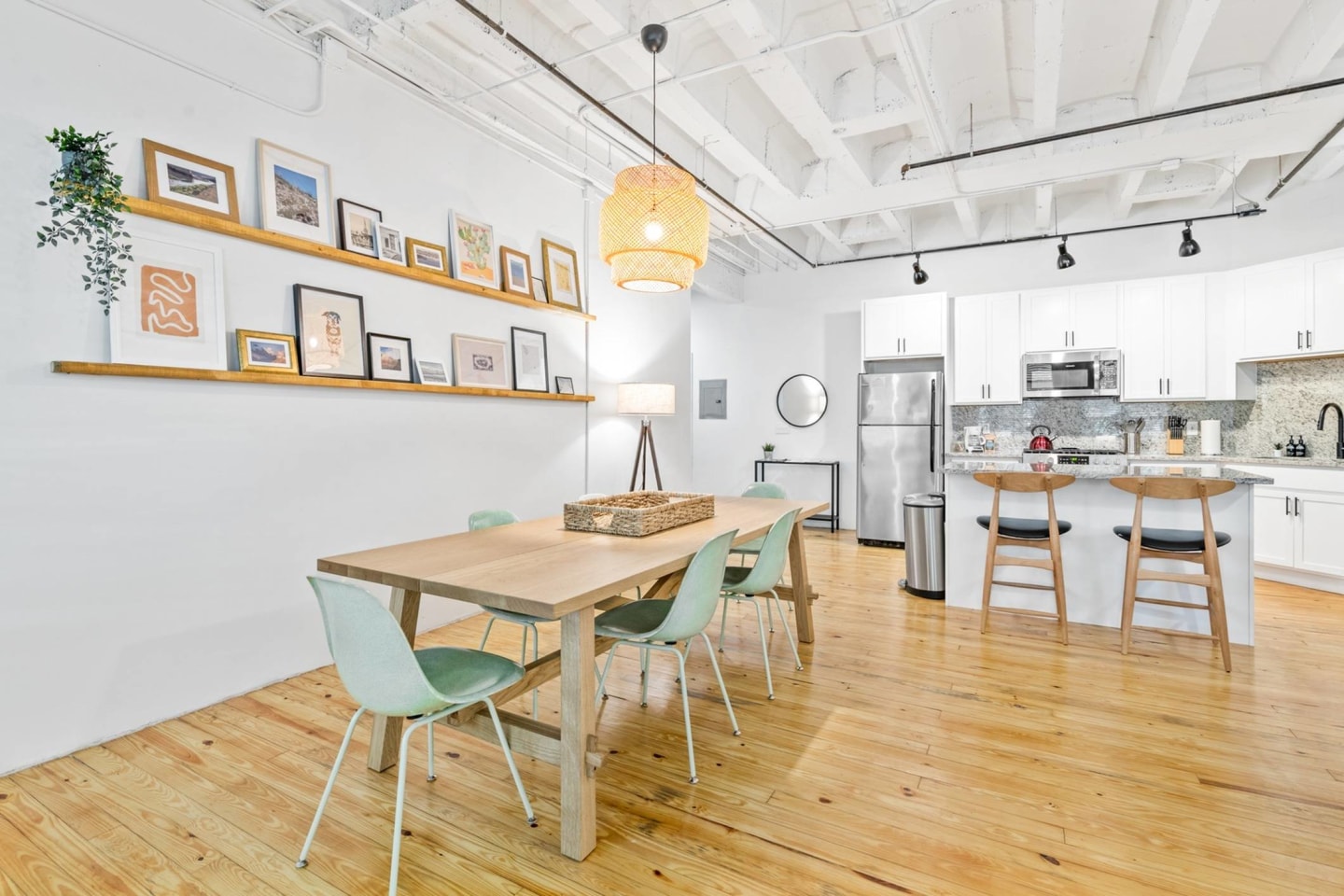 900 Peachtree Image 10