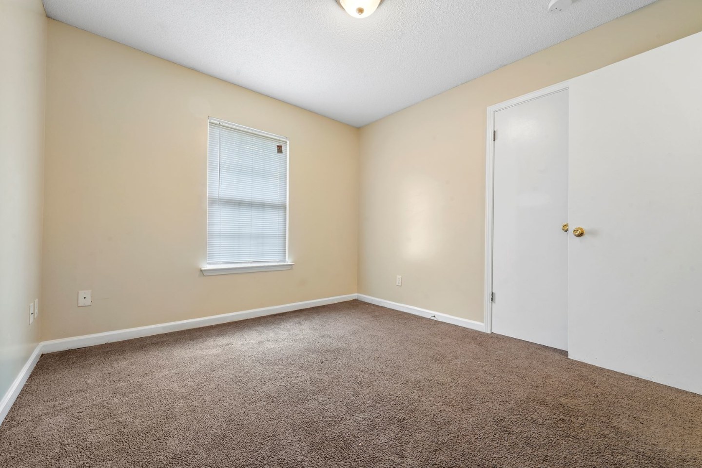 Creekside Meadows Apartment Image 6
