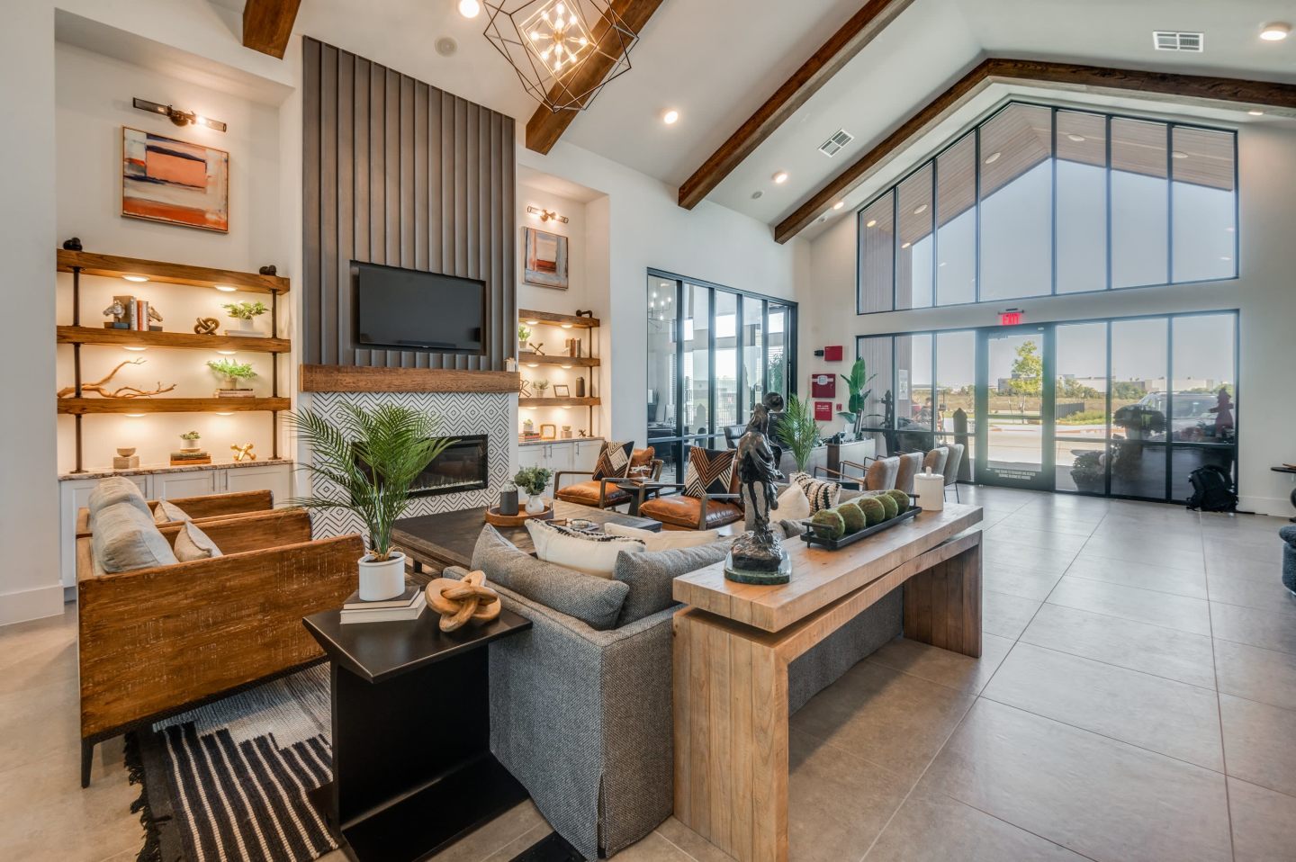 2201 Creekview Image 3