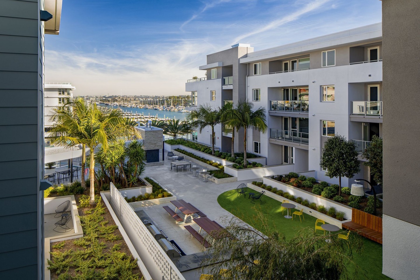 Neptune Marina Apartments Image 18