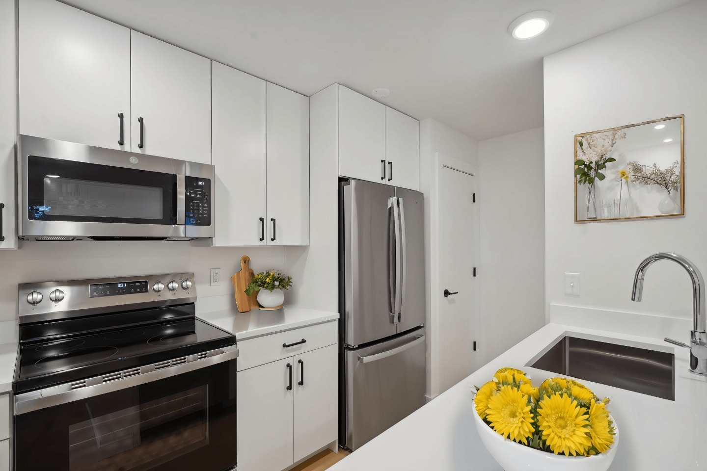 Emerald Place Image 2