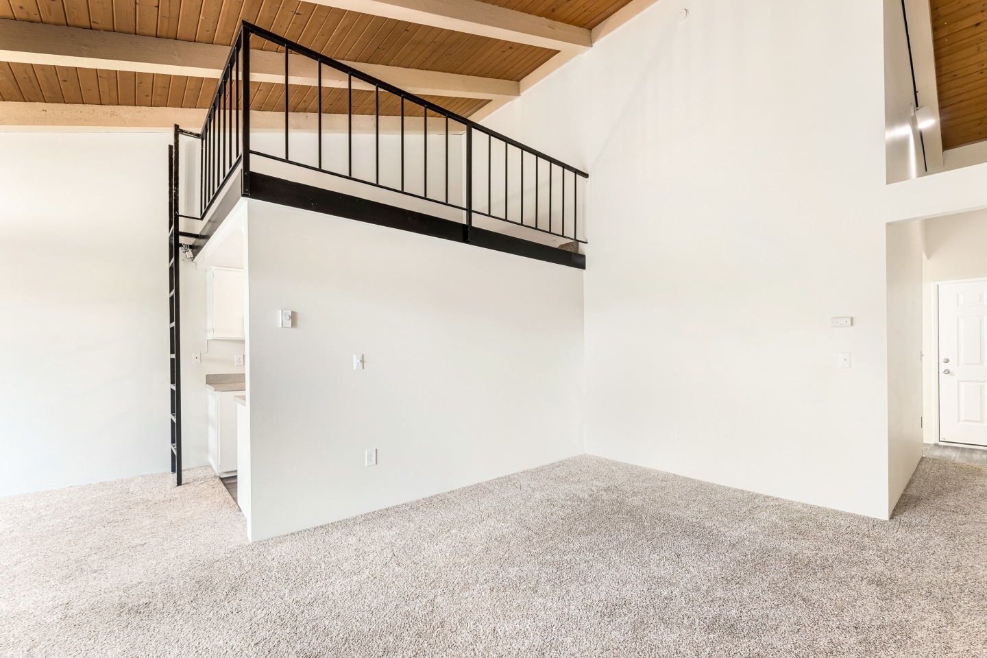 Waterbrook Lofts and Apartments Image 11