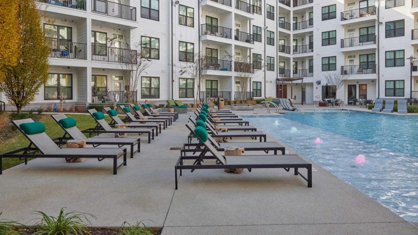 Luna Upper Westside Image 64