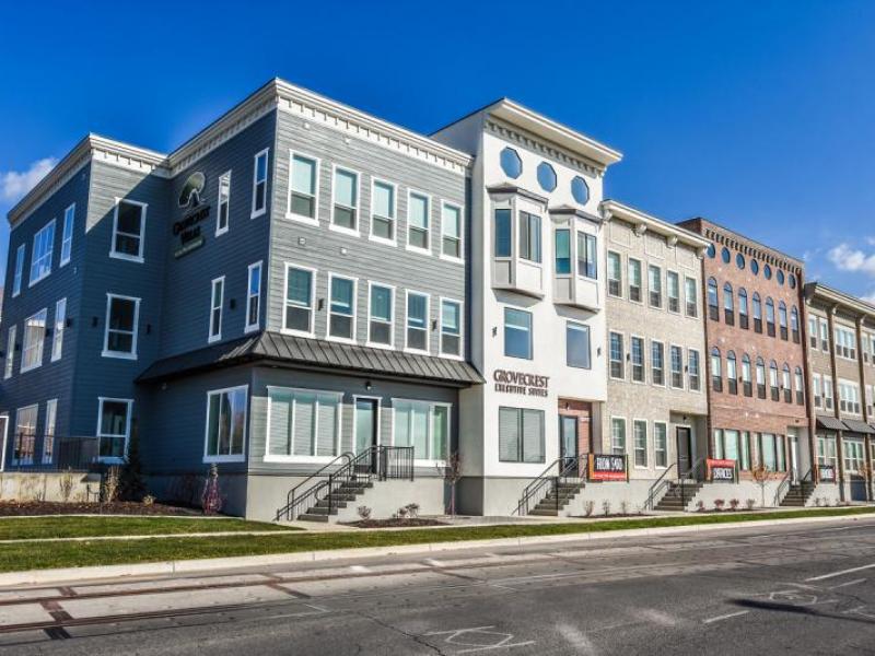 Grovecrest Center - Senior Living Image 2