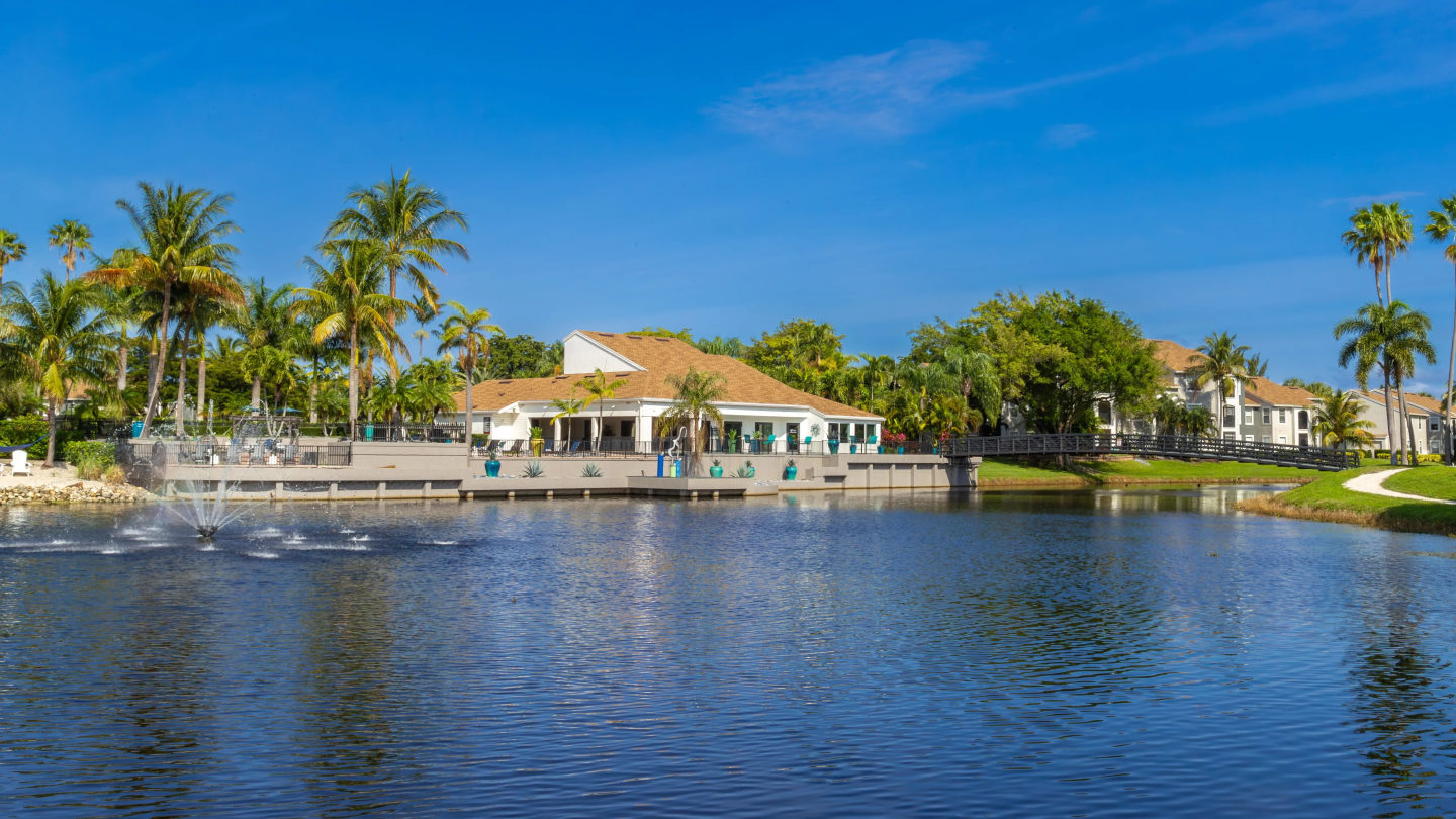 The View at Waters Edge Image 12