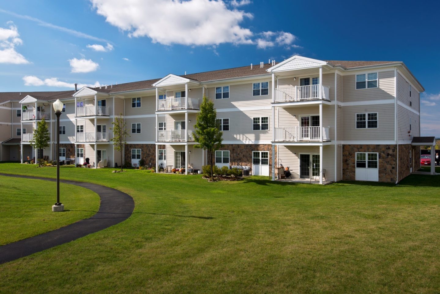 Hearthstone Village - Senior Housing Image 4