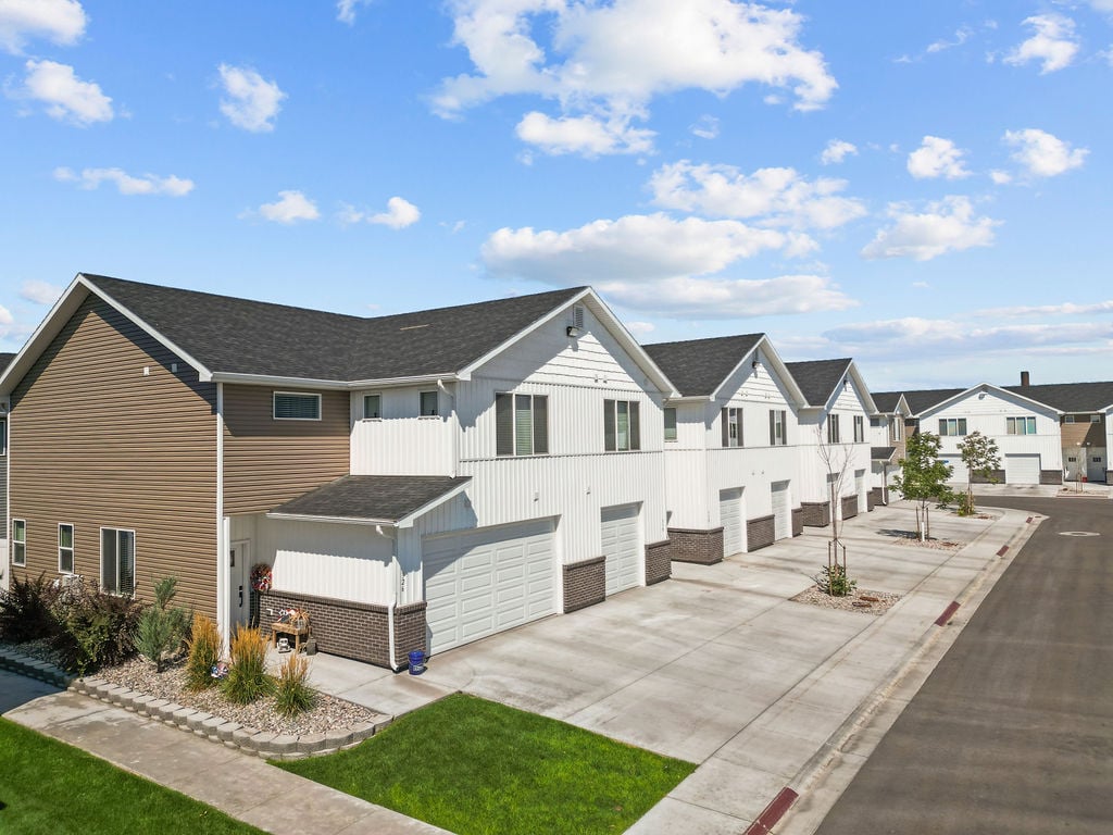 VALO at Olive Plaza Townhomes Image 24