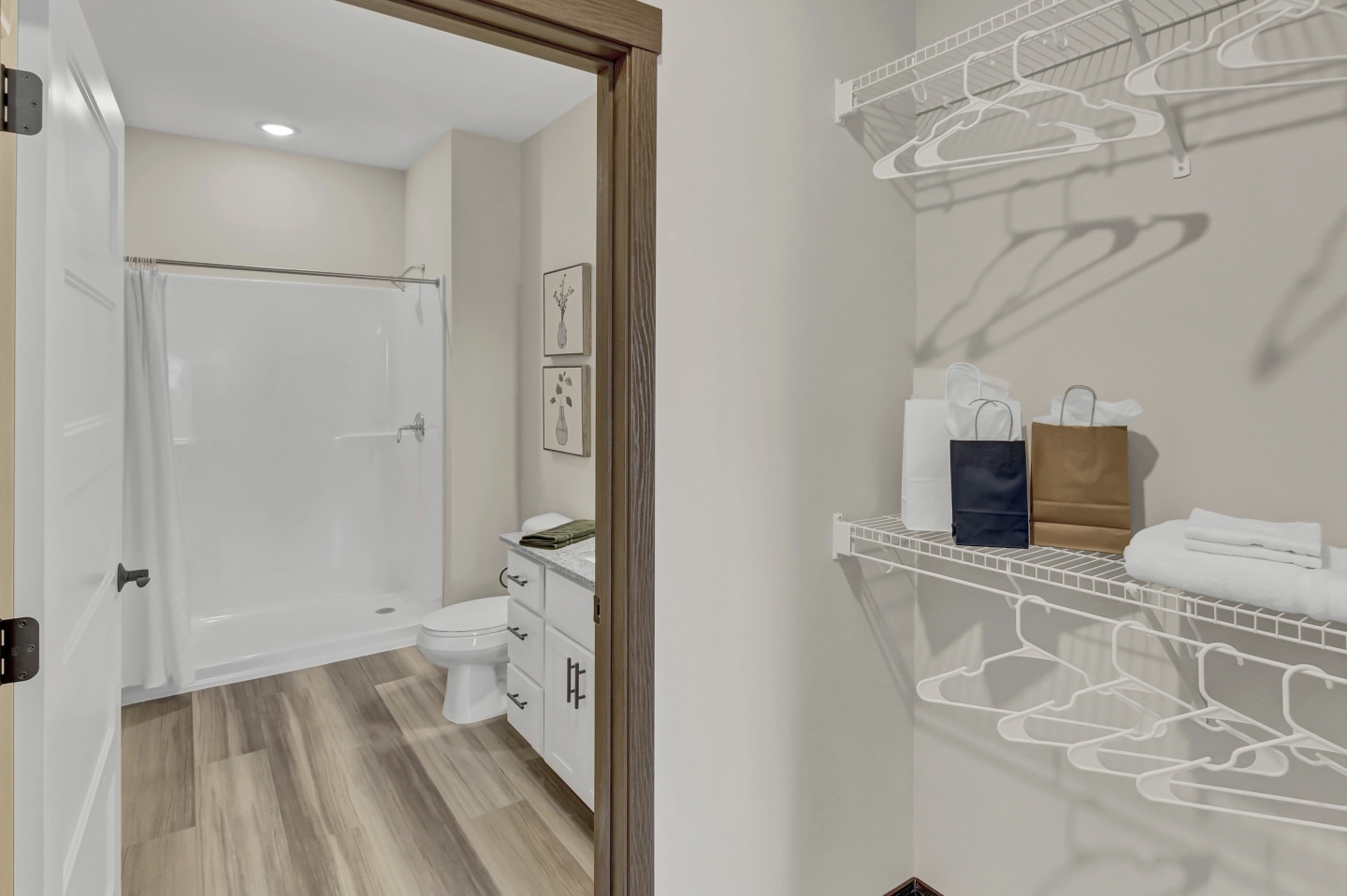 Urbana Court Apartments Image 15