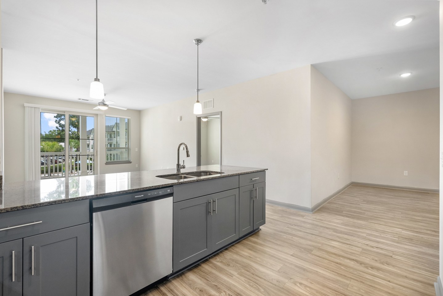 Summer Wind Apartments Image 35