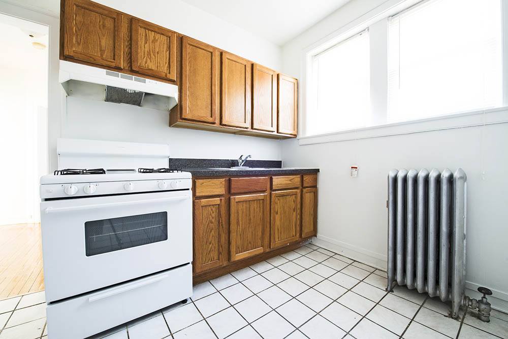 1616-22 W 80th Image 6