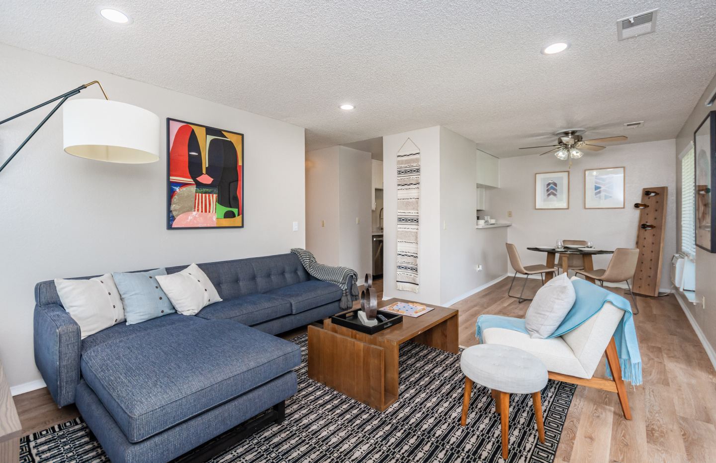 The Grove Luxury Apartments Image 7