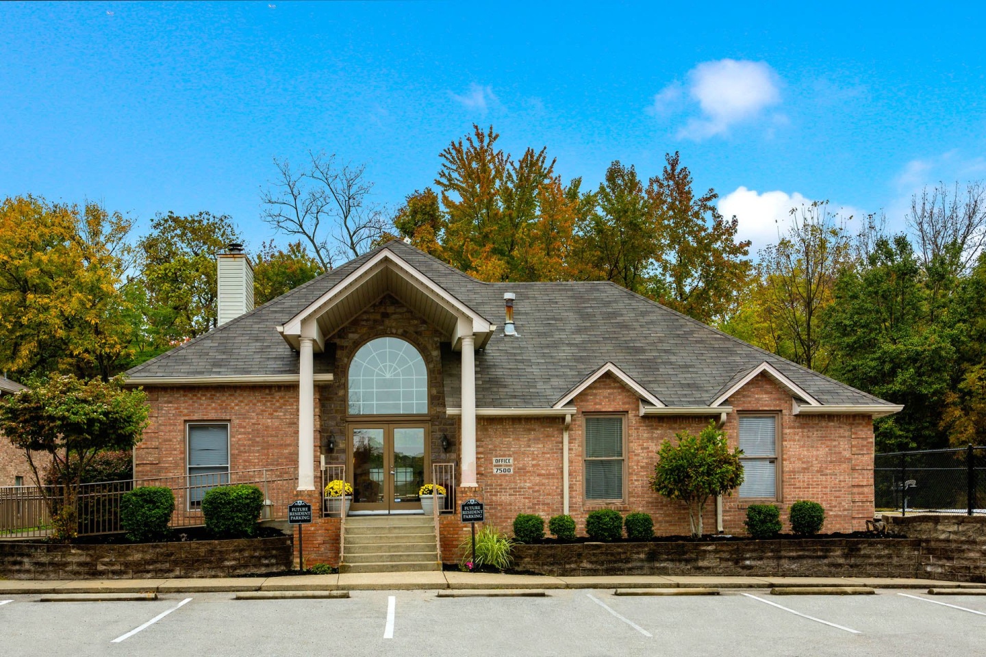 Park Place Apartments Image 4