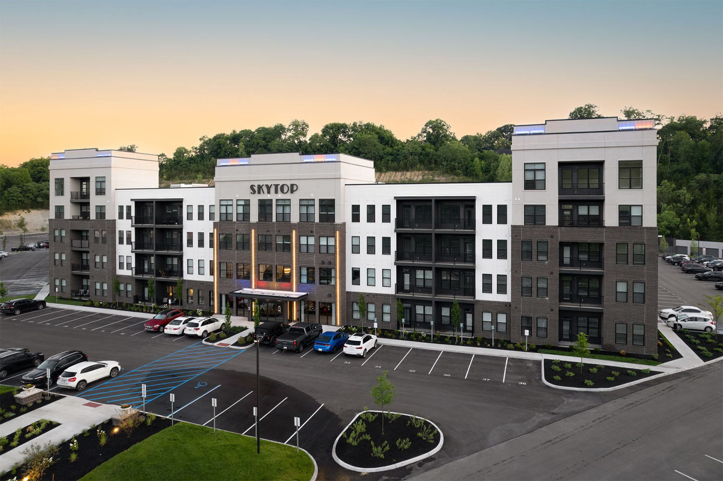 Skytop Apartments Image 8