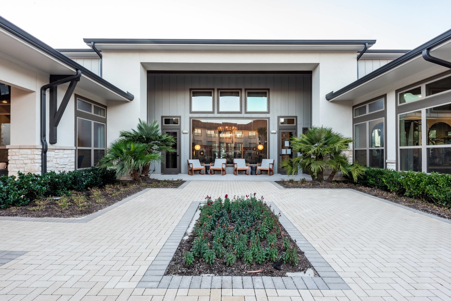 Los Robles Apartments Image 22