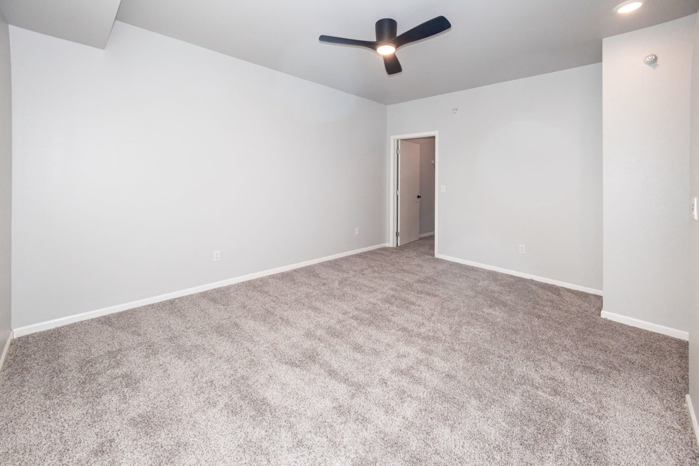 Meadowlark Place Image 7