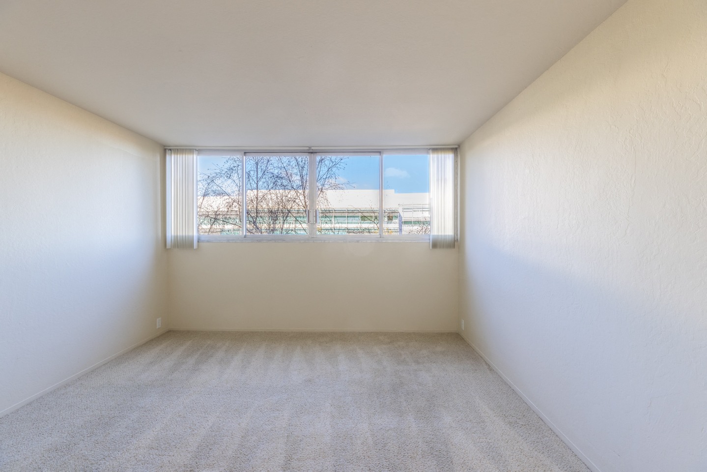 Avenue Two Image 74