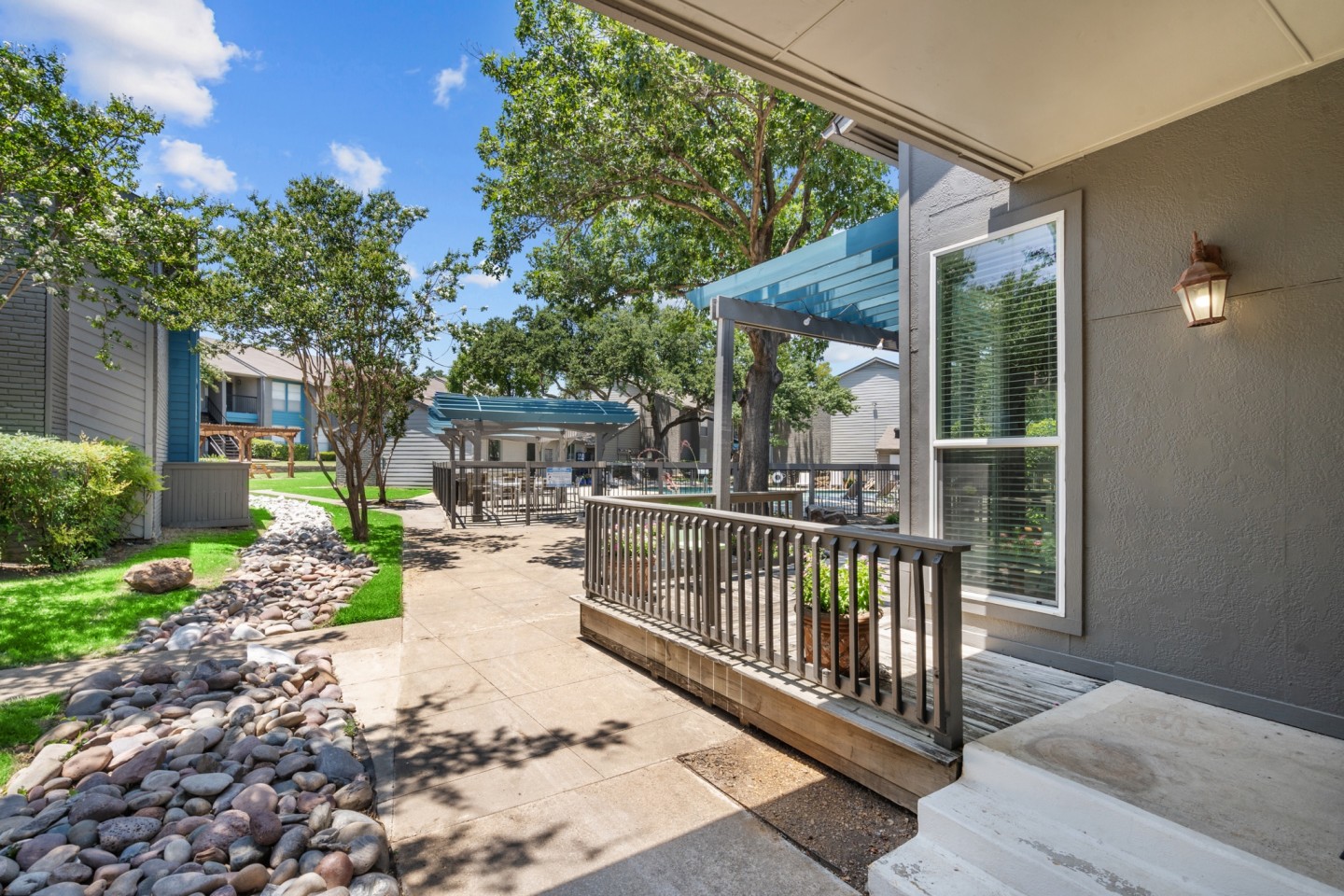 Vesper Living Image 50