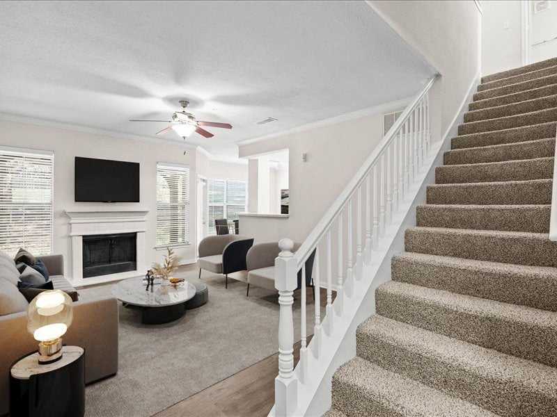 Crescent Apartments Image 18