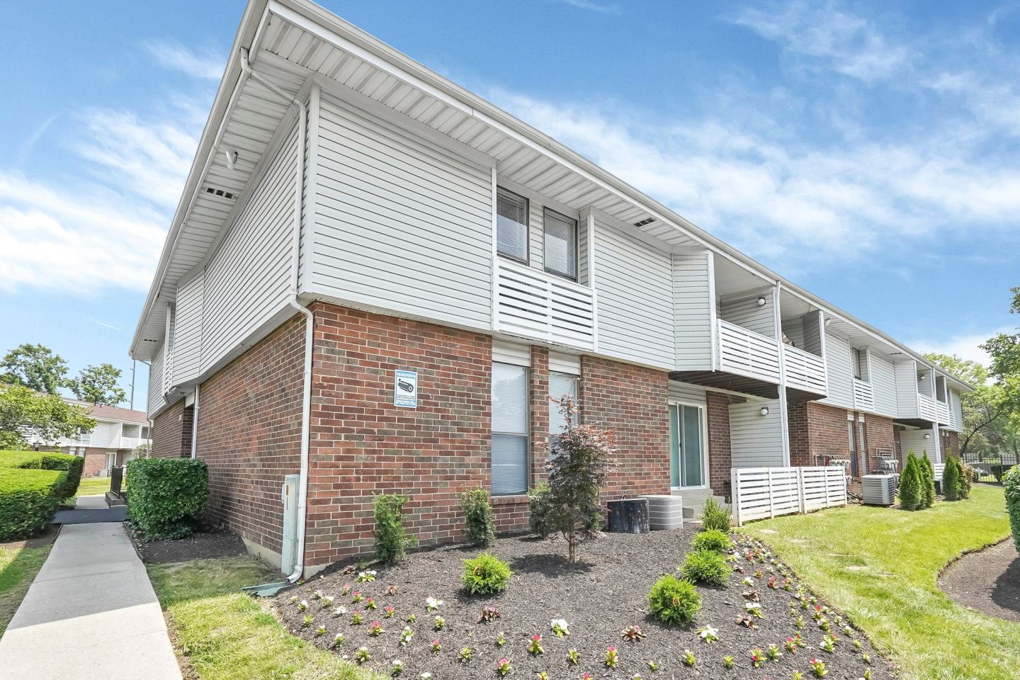 1289 | A Rental Condo Community Image 21