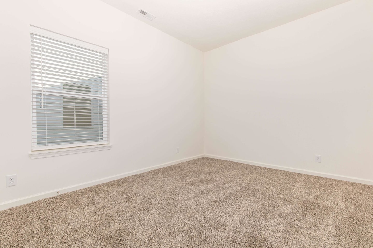 Avalon Bluffs Image 50