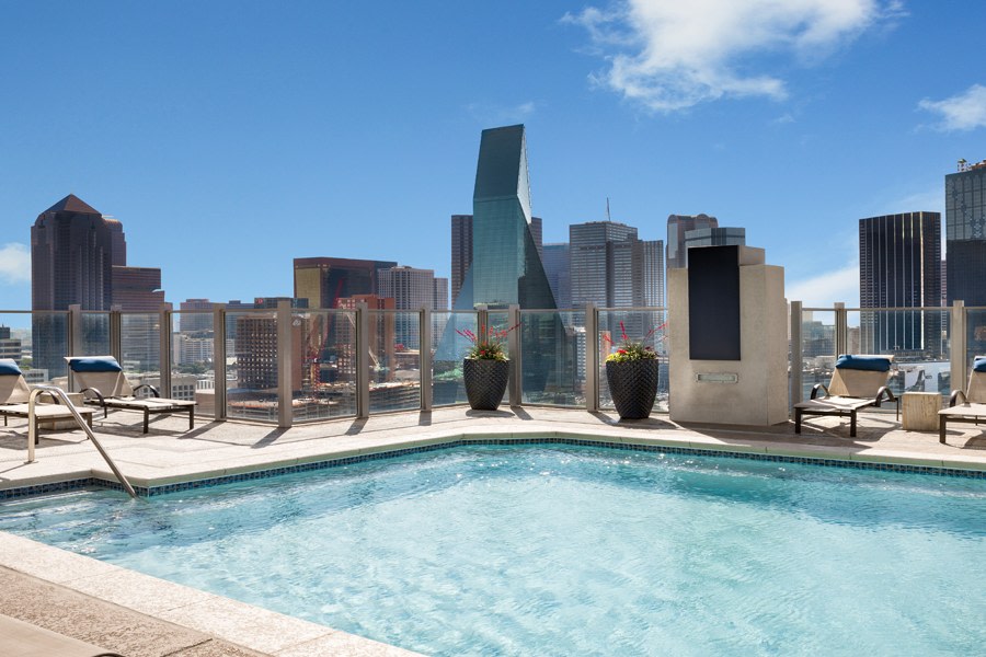 SkyHouse Dallas Image 13