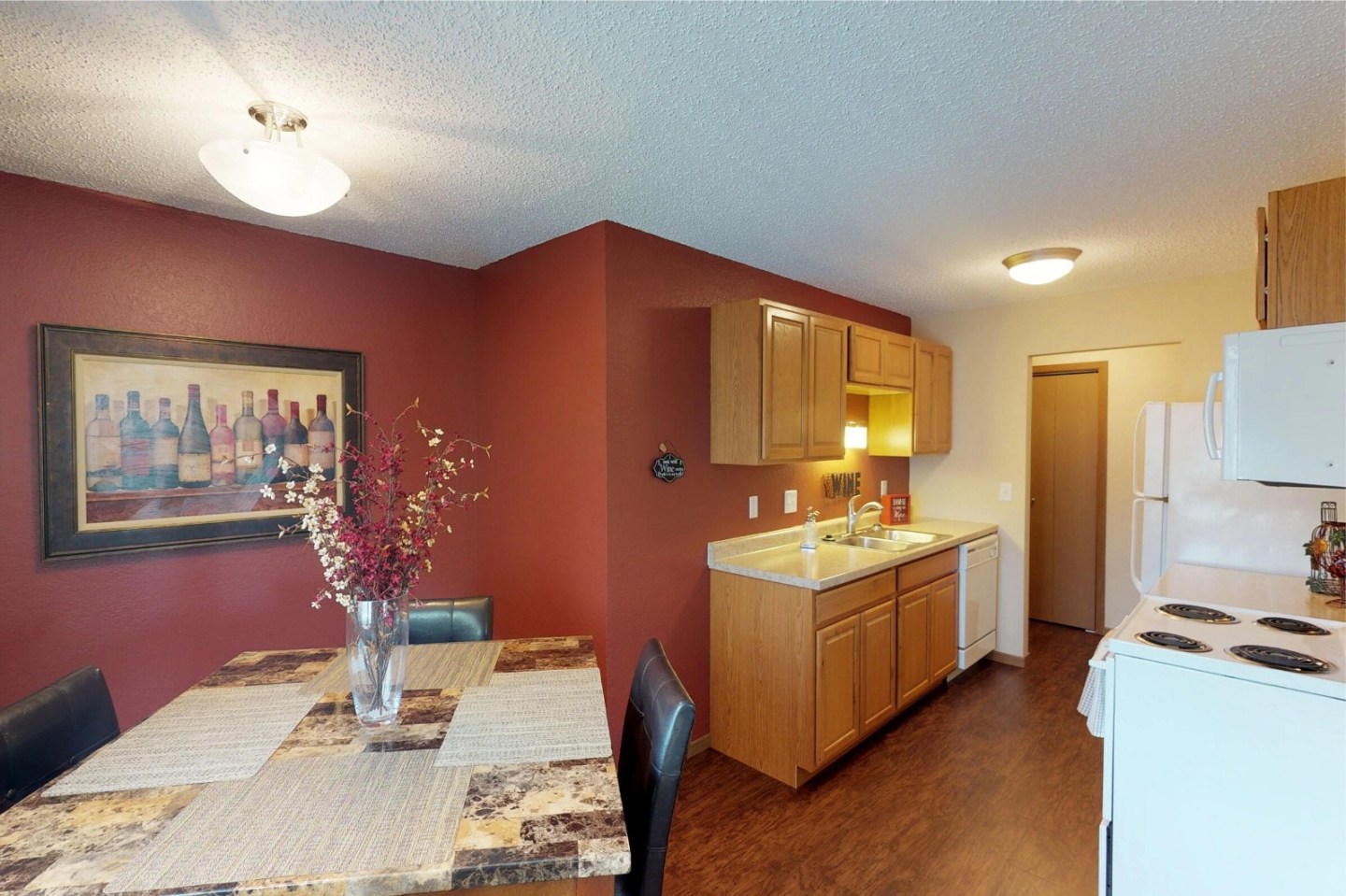 Forest Park Apartments Image 3